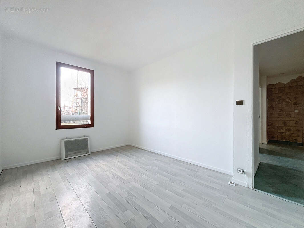 Appartement à CULOZ