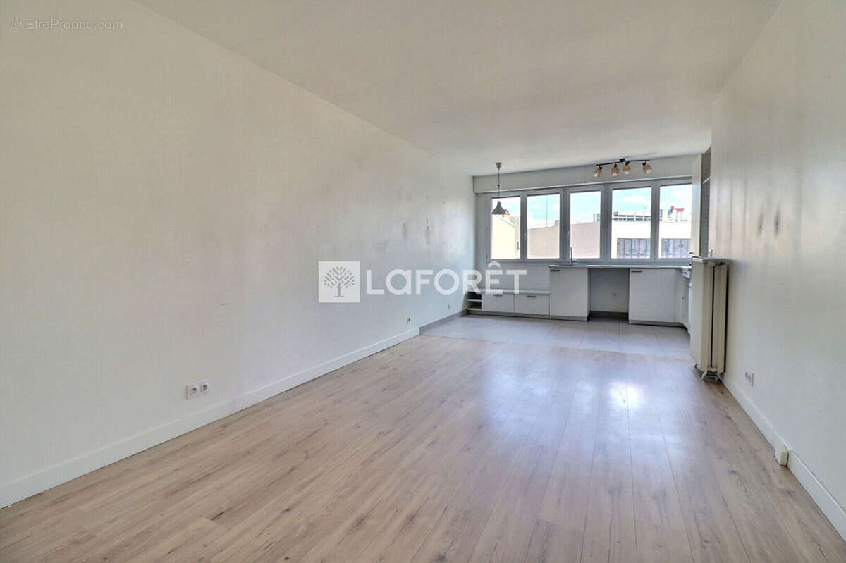 Appartement St Ouen 3 pièce(s) 57.85 m2 - photo 3