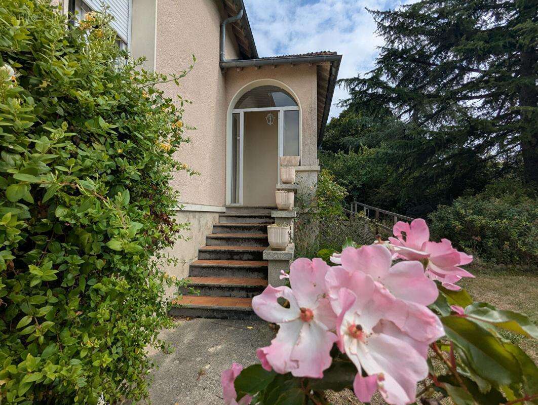 Pavillon 130m2 3 chambres - photo 2