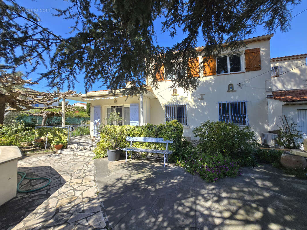 Maison à SIX-FOURS-LES-PLAGES