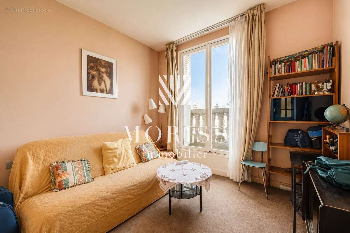 Appartement à PARIS-11E