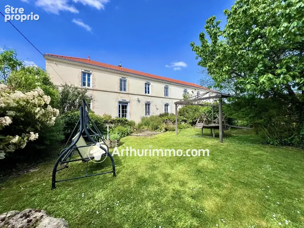 Vente Maison Puyrolland(17380) 300 675ï¿œ - photo 1
