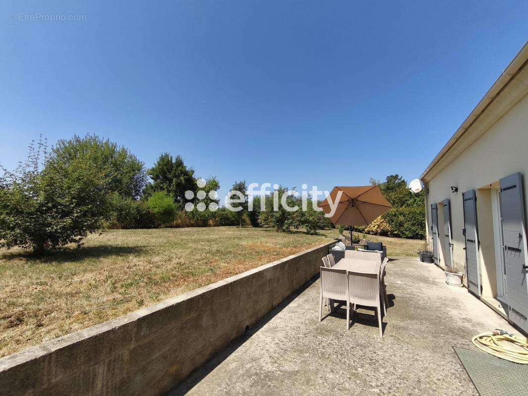 Maison 120 m² à La Chapelle-En-Serval  - photo 15