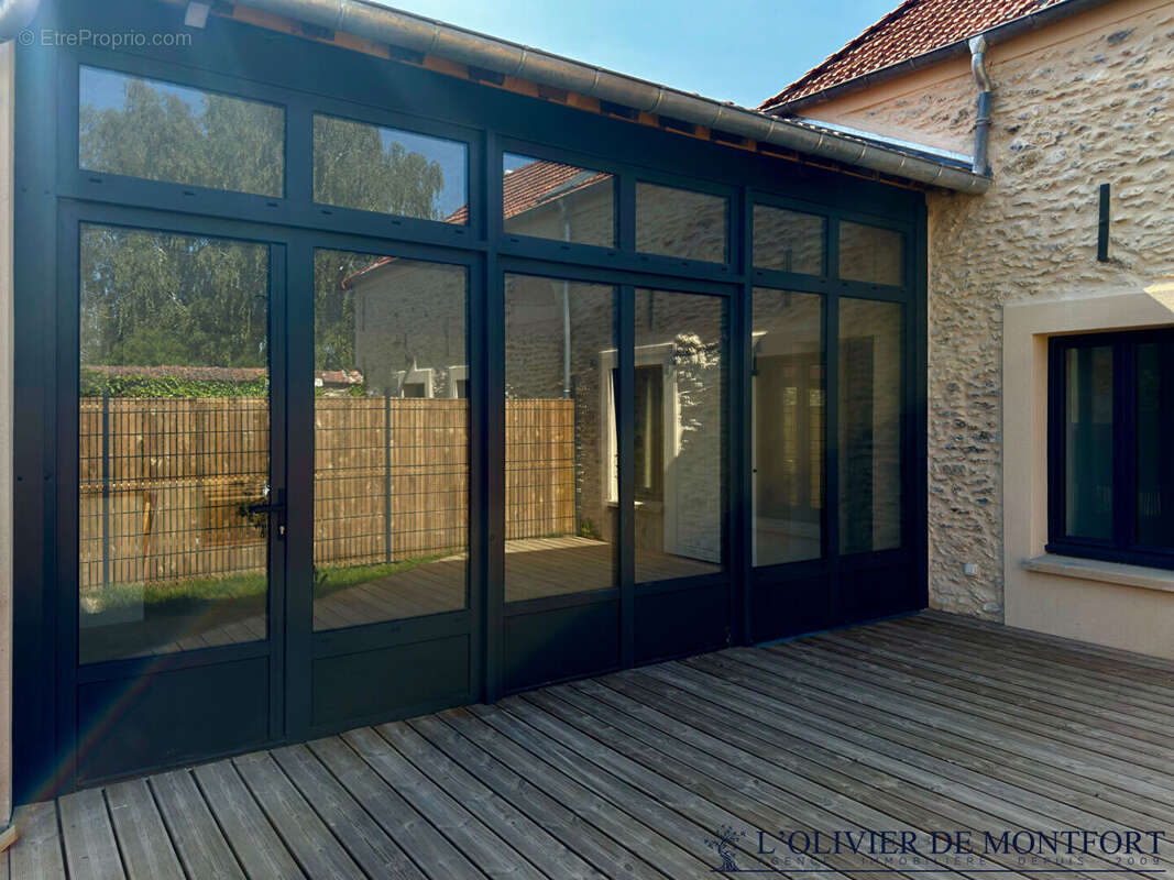 Maison de ville d'exception - 4 pièces, 112 m² au sol, calme et lumineux - photo 4