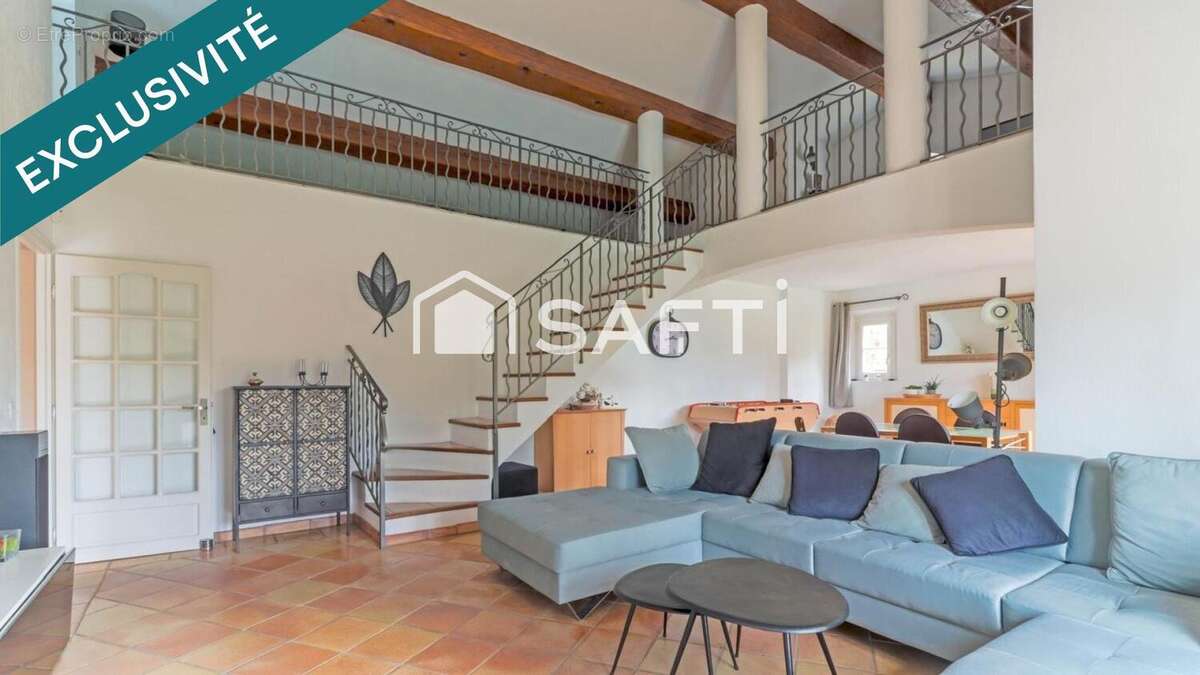 Photo 3 - Maison à ROQUEBRUNE-SUR-ARGENS