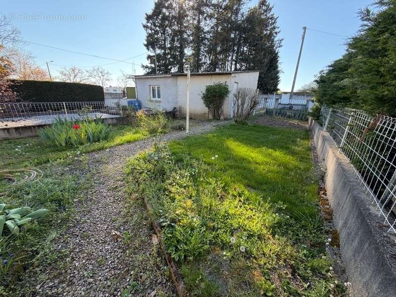 Maison à GUEUGNON