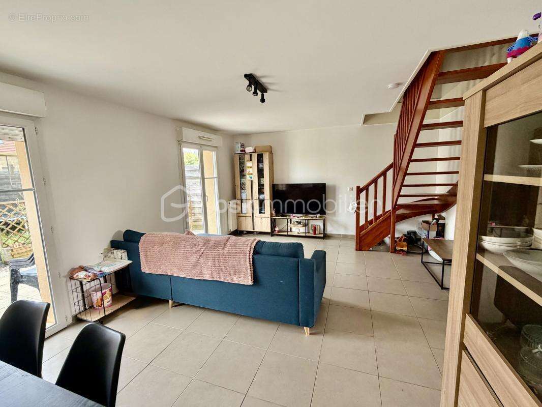 Maison à ANGERVILLE