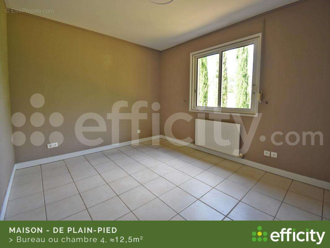 Maison 132 m² à Saint-Just-Saint-Rambert  - photo 16