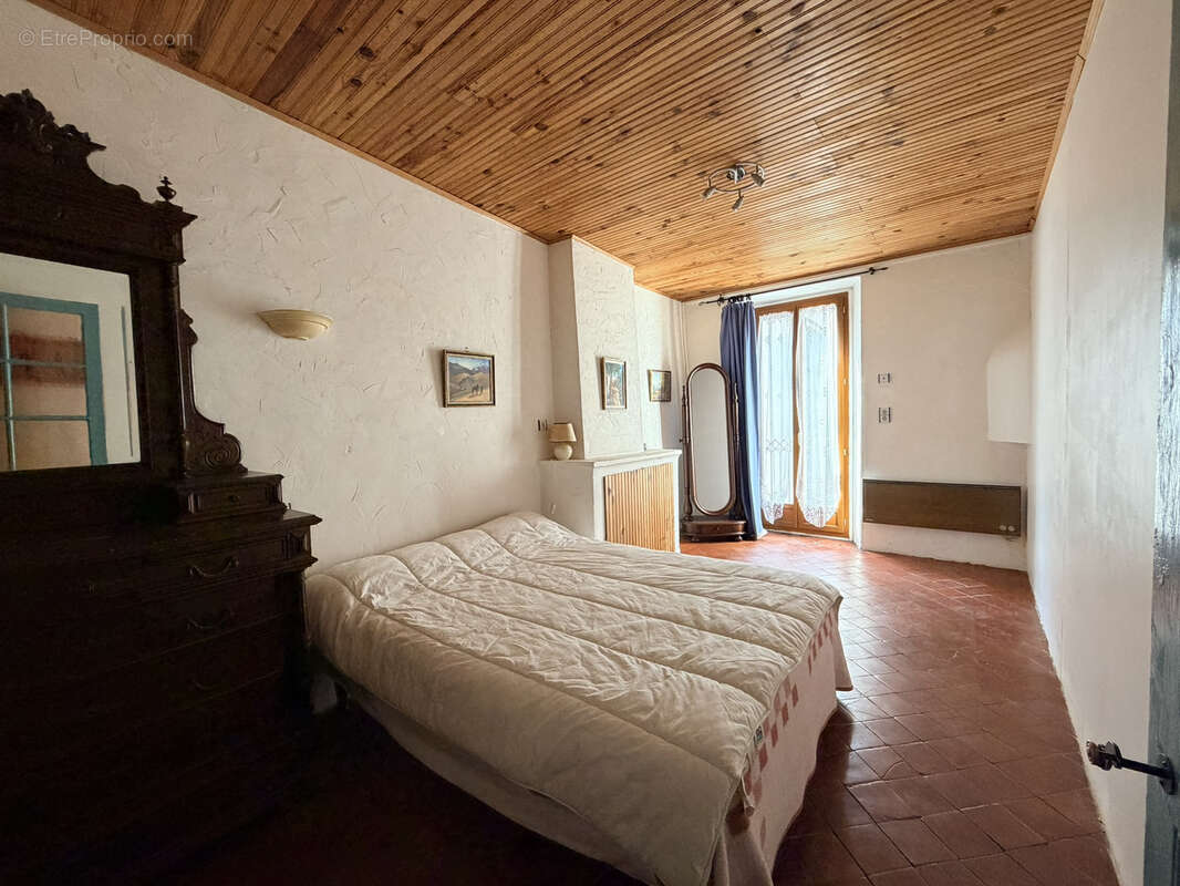 Villefranche-de-Conflent   Une maison de caractère au cœur d'un village chargé d'histoire - photo 13