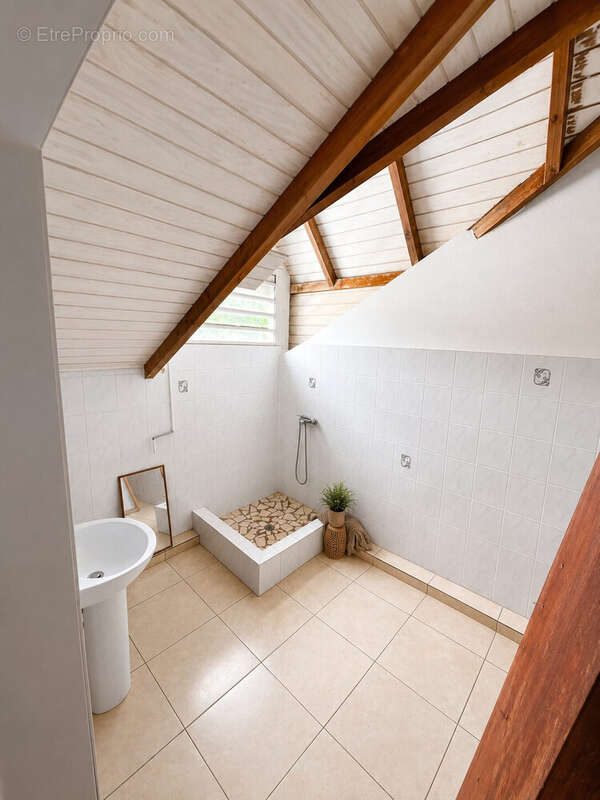 Commerce 412 m² à Anse-Bertrand  - photo 8