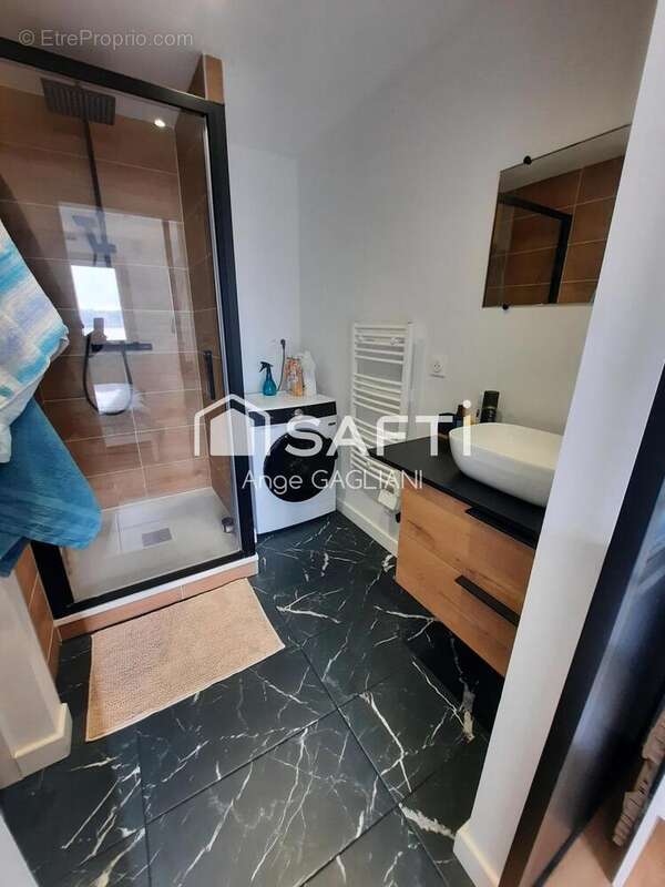 Photo 7 - Appartement à LAVAL