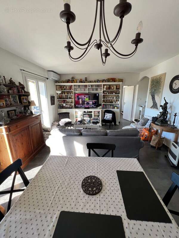 séjour - Maison à PLAN-DE-LA-TOUR