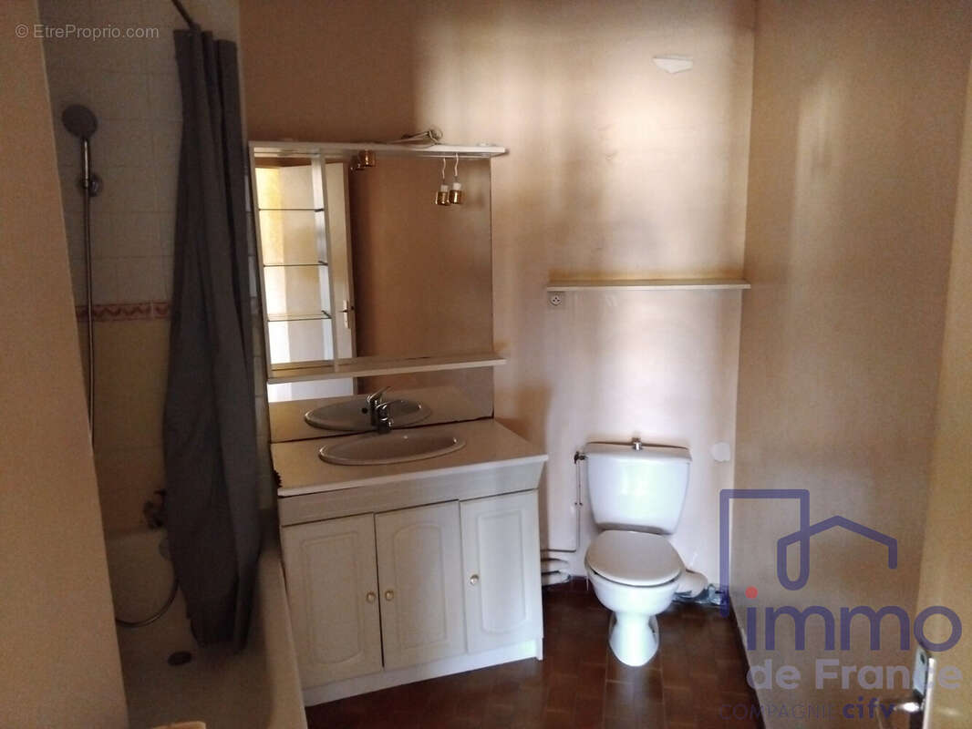 Appartement à BRIVES-CHARENSAC