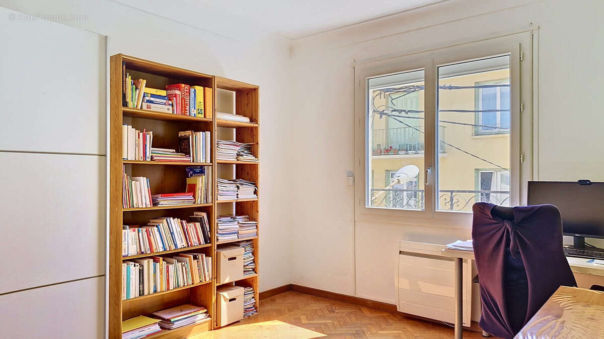 Chambre 2 - Appartement à PERPIGNAN