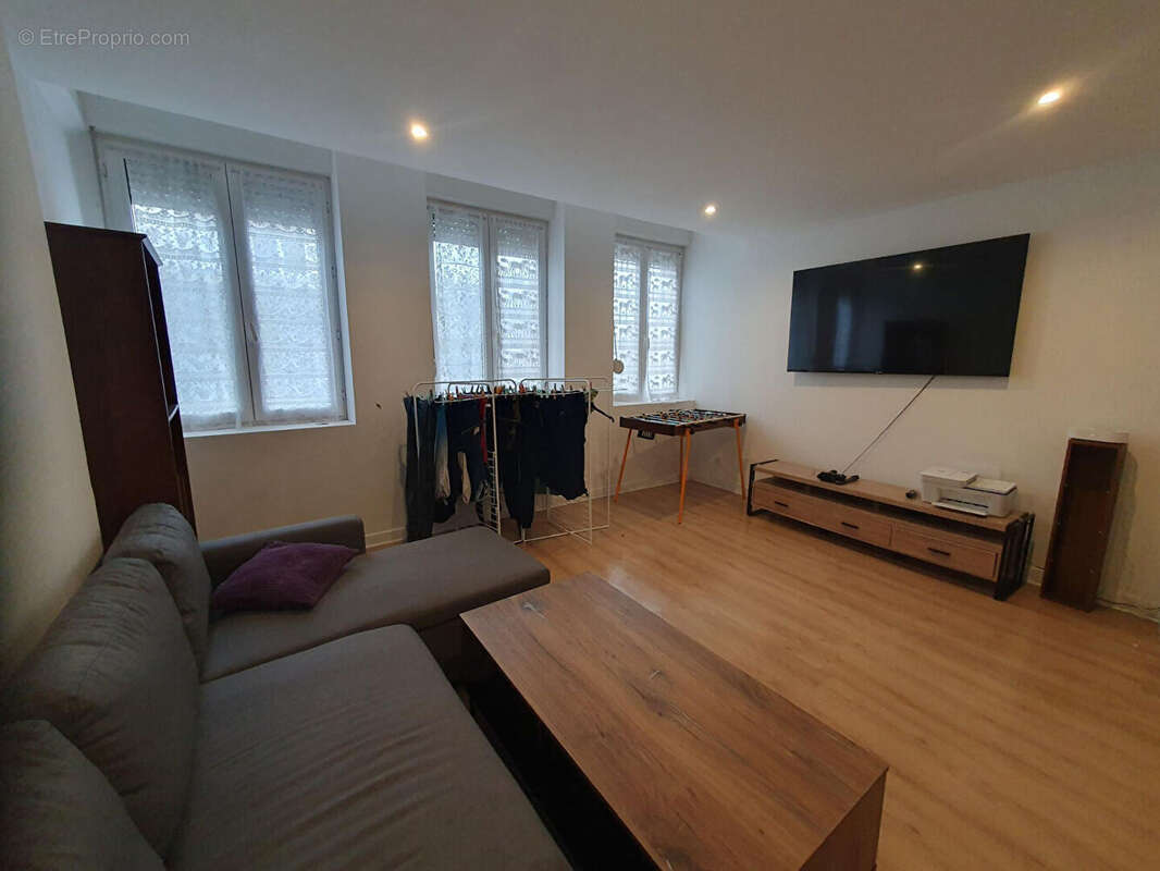 Maison à ORIGNY-SAINTE-BENOITE