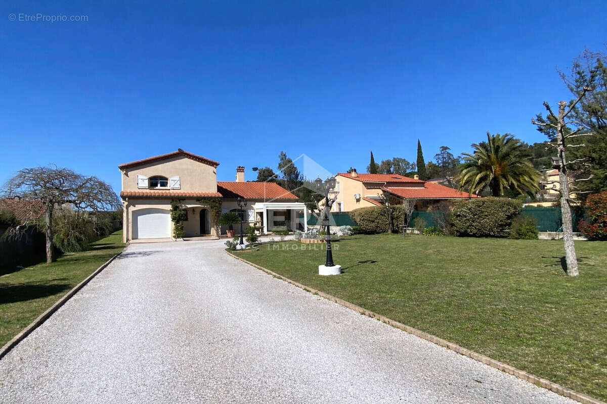 Maison à LES CLUSES