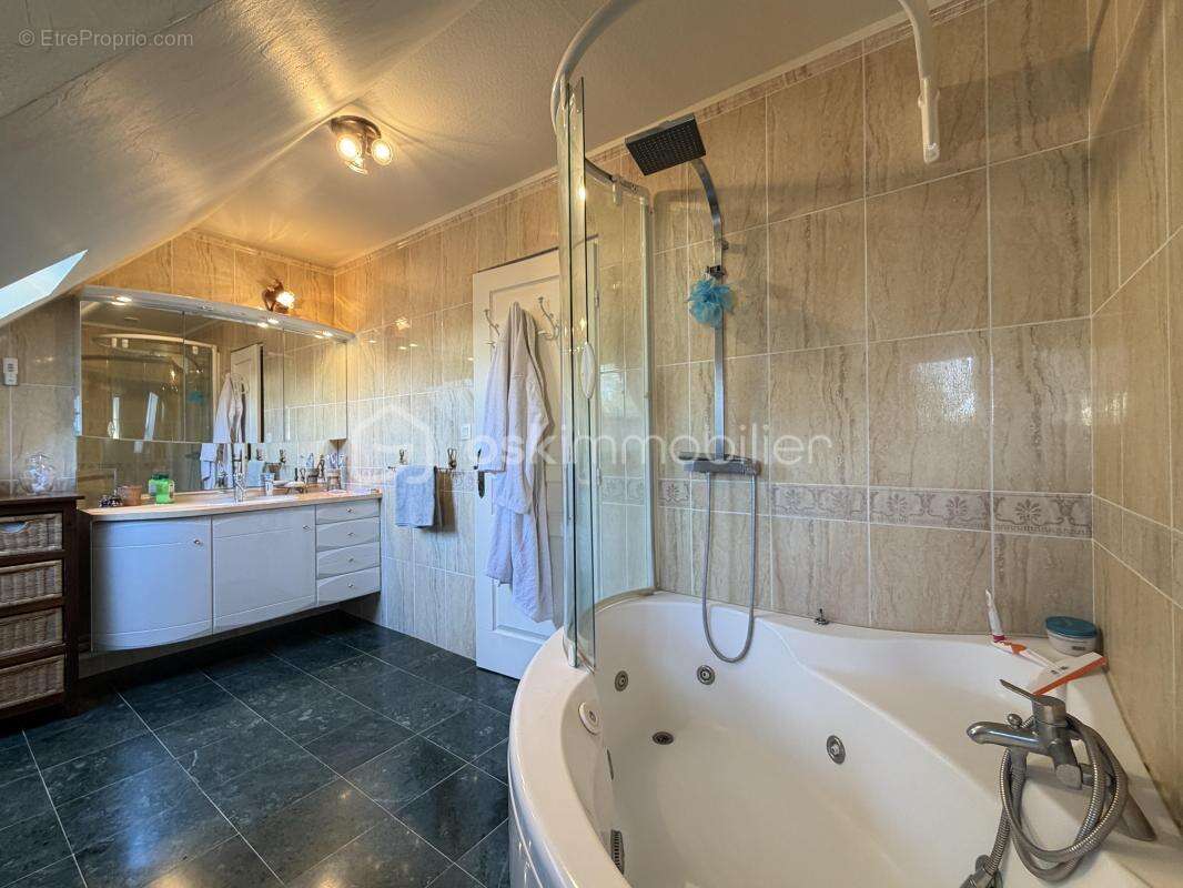 Maison à NANTEUIL-LES-MEAUX