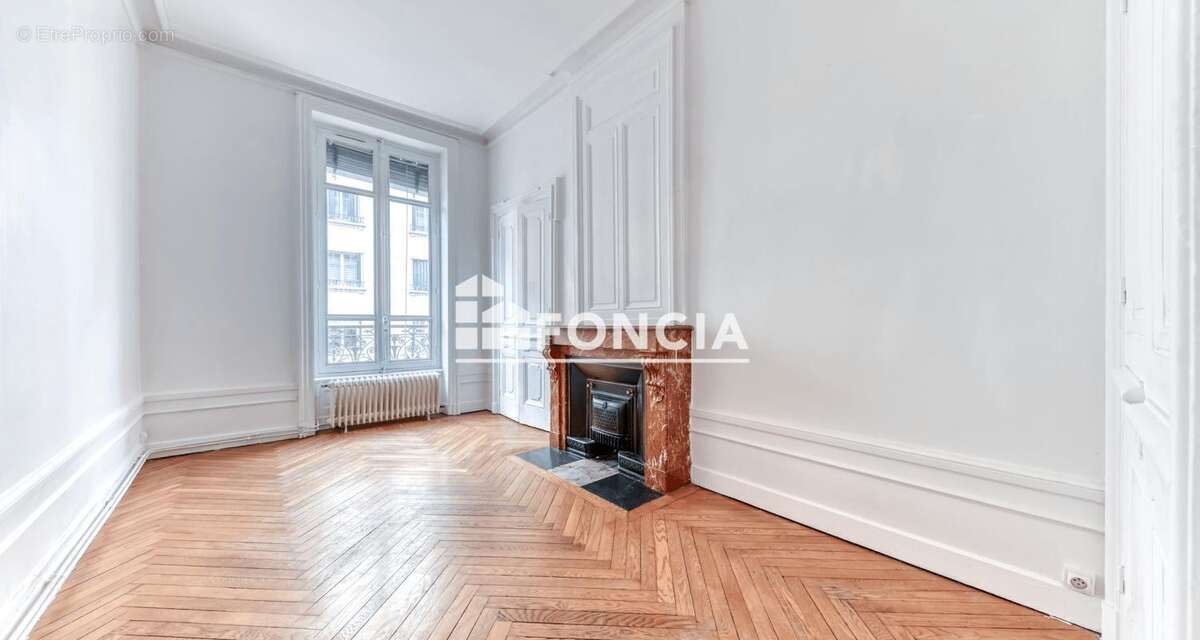 Appartement à LYON-6E