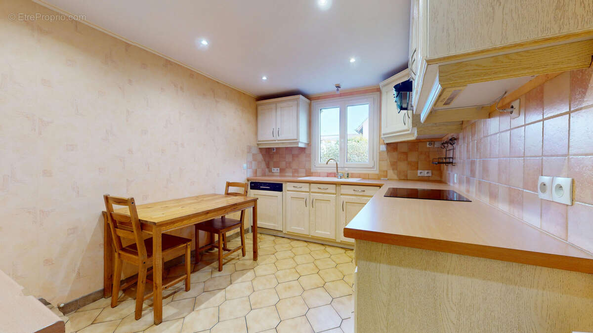 Maison à MONTIGNY-LES-CORMEILLES