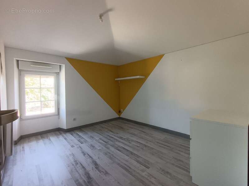 Maison à SAINT-MARTIN-LACAUSSADE