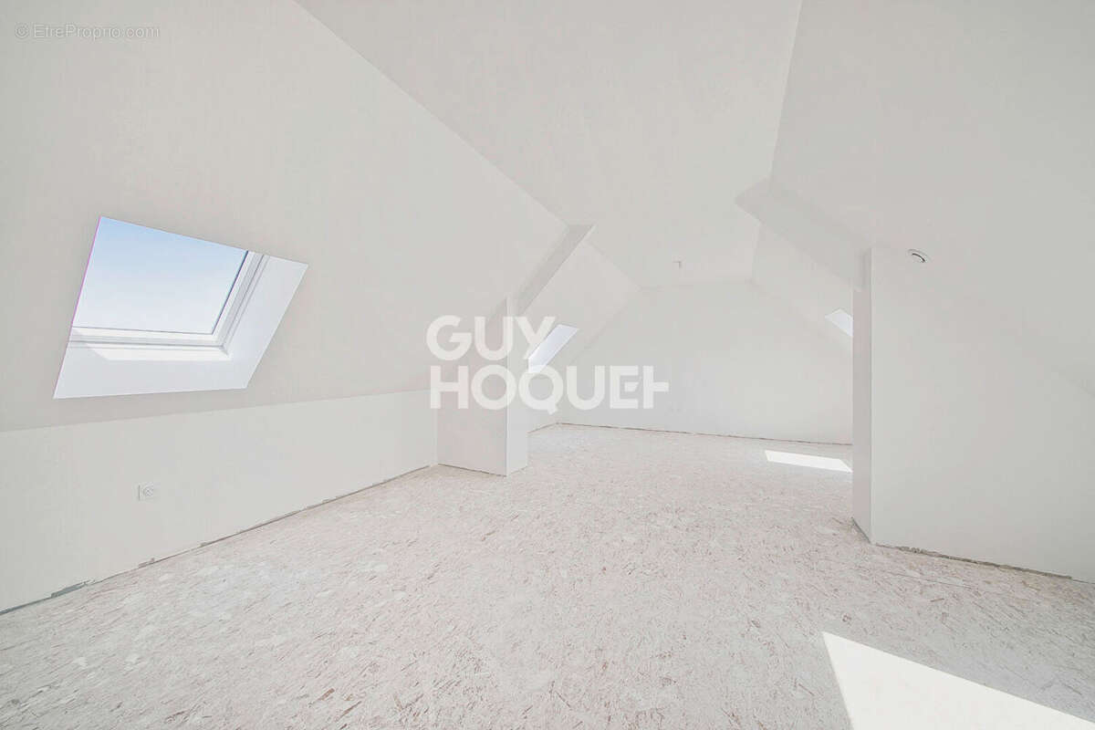 Maison à FONTENAY-TRESIGNY