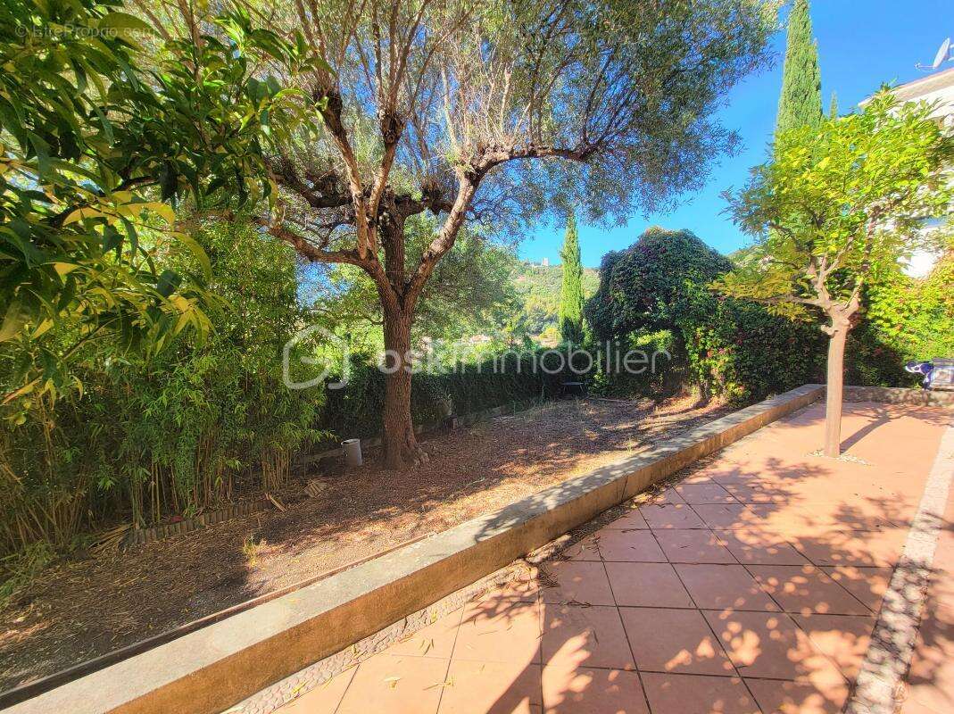 Appartement à HYERES