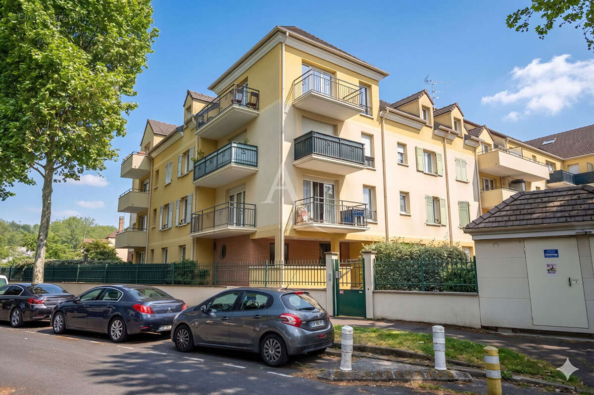 Appartement à SAINT-OUEN-L'AUMONE