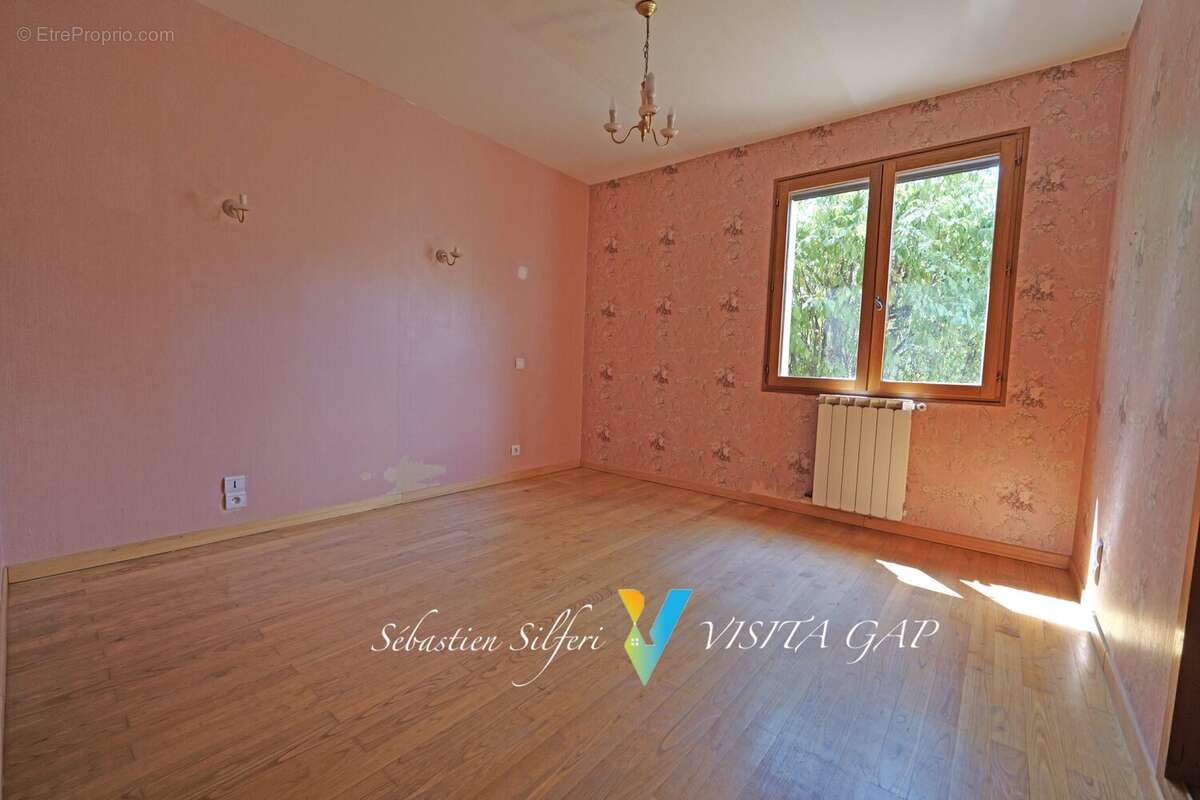 Maison 95 m² à Chorges  - photo 8