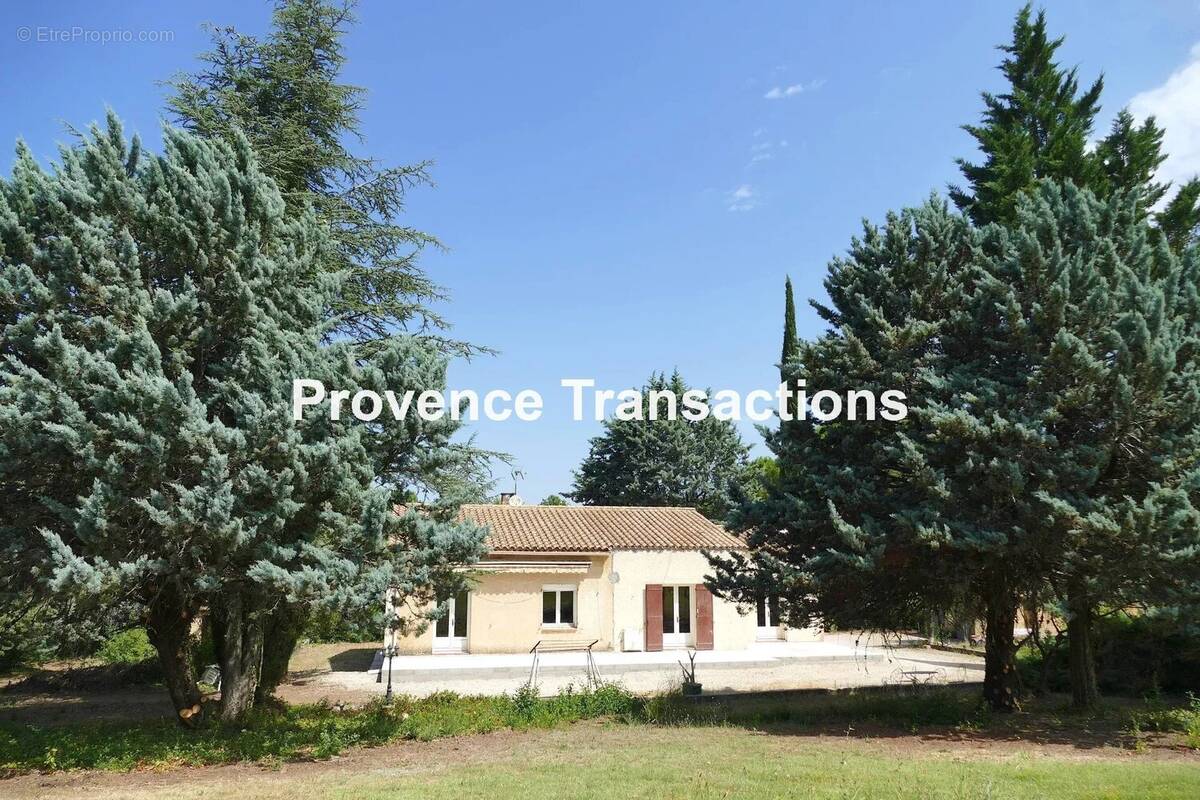 Maison de 170m² avec piscine sur plus d'un hectare! - photo 3