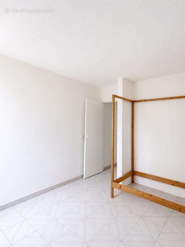 A vendre : appartement t3 cluny fort de france (97200) - photo 8