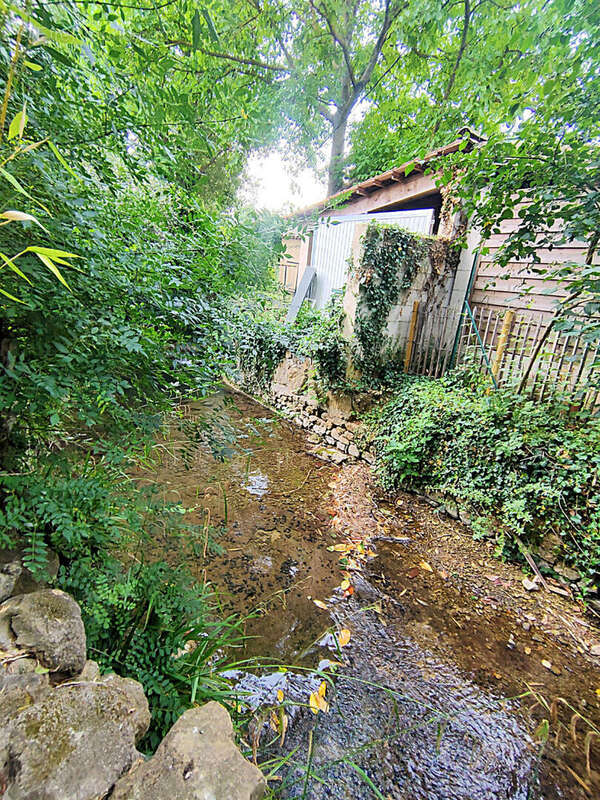 NEOULES Maison à vendre T9 de 320 m² sur 2190m² de terrain avec piscine et garage. - photo 8
