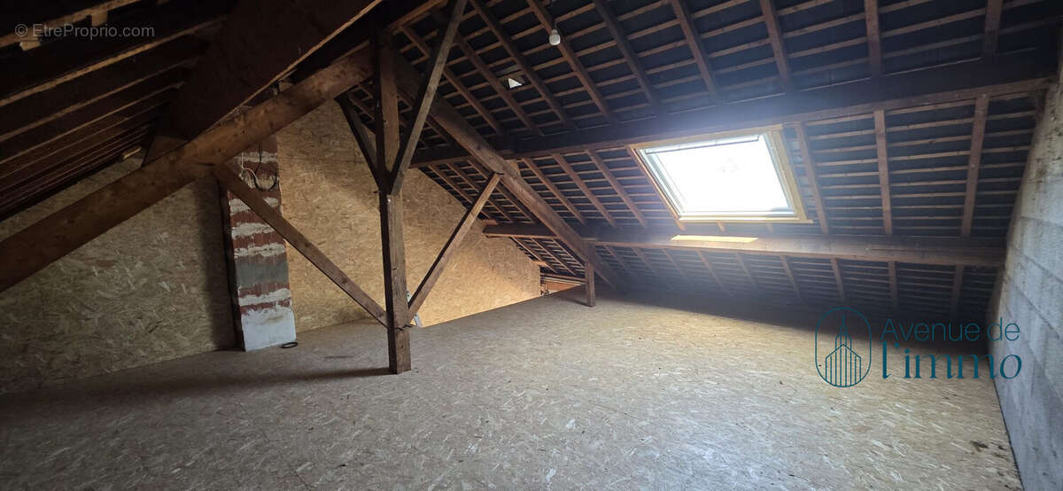 Maison 90 m² à Pellouailles-Les-Vignes  - photo 4