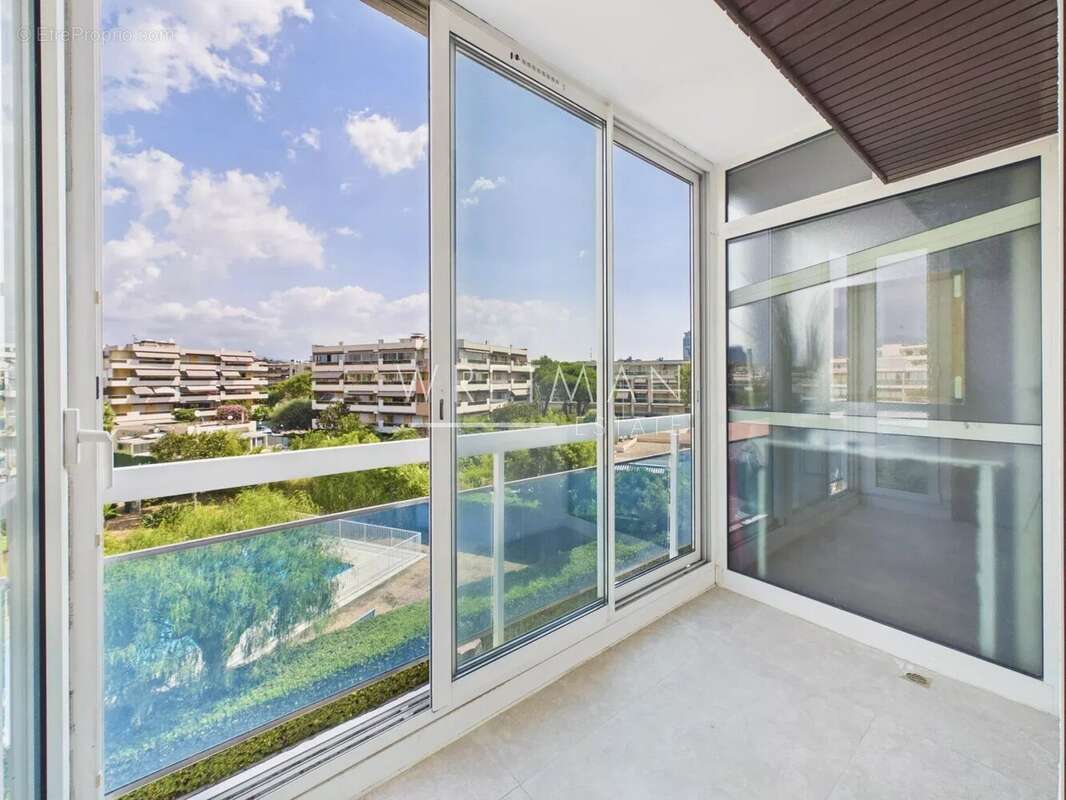 Splendide appartement 3 pièces rénové avec terrasse vue mer à deux pas des plages - Les Vespins - Cagnes-sur-Mer - photo 12