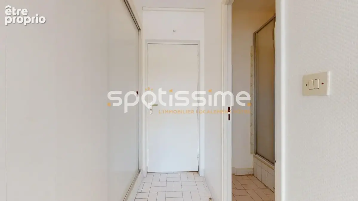 Studio avec balcon, exposition sud-ouest et parking privatif  Cap d'Agde, Centre-Port - photo 14