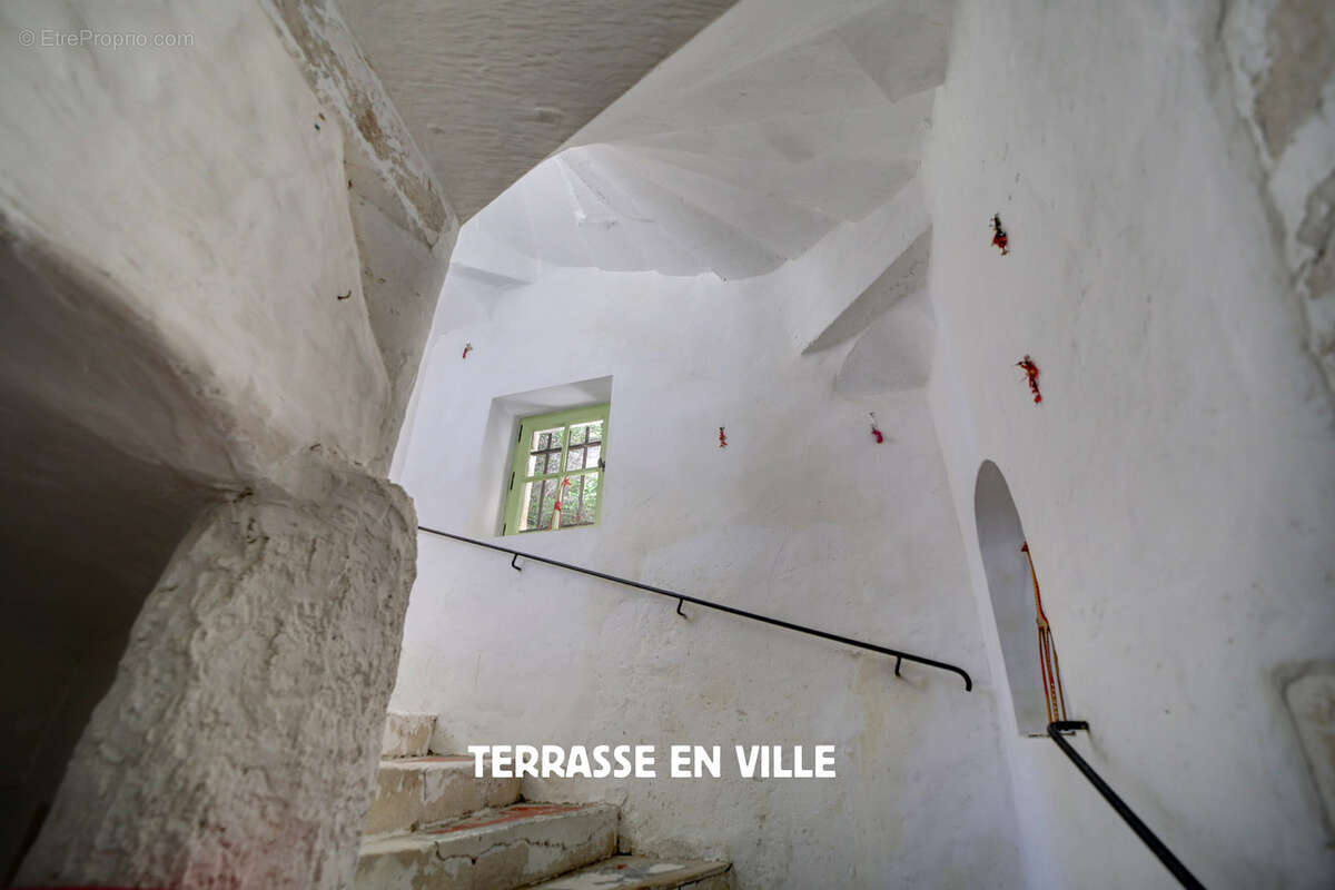 Maison à OPPEDE