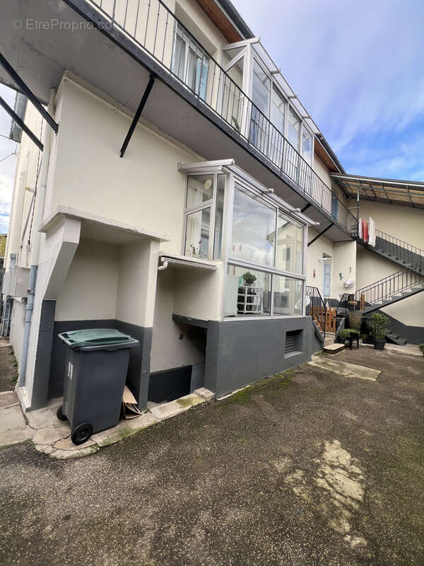 Appartement à FRAISSES