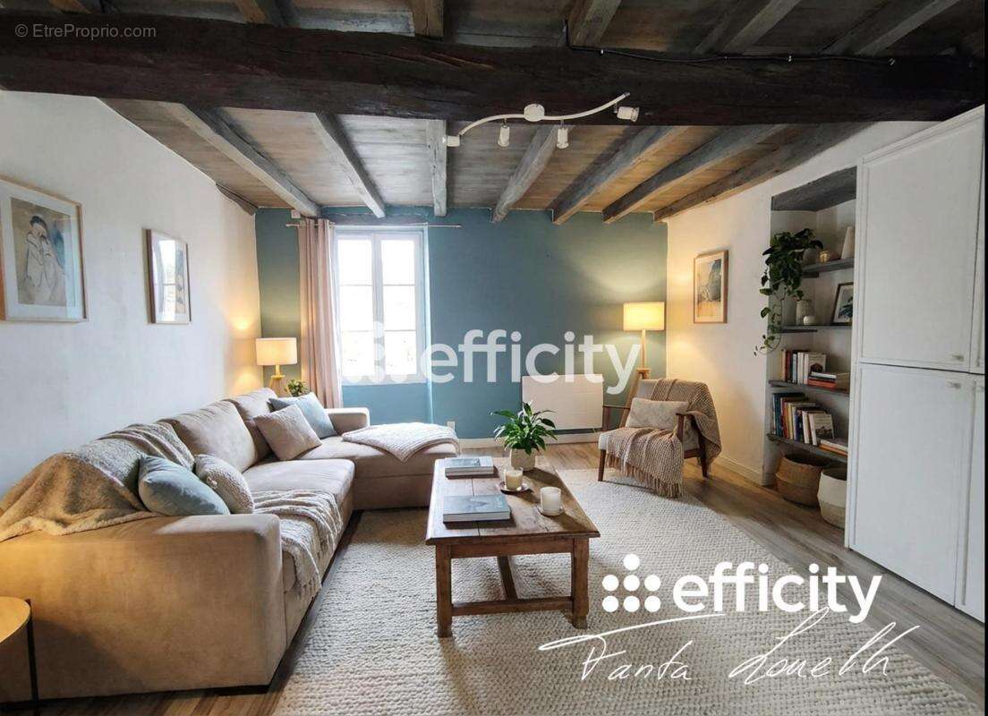 Maison à MERVENT