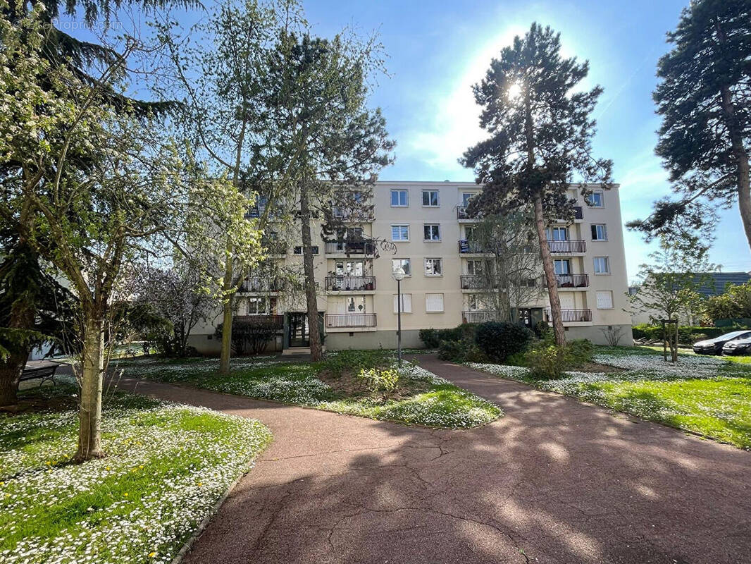 Appartement à ERMONT
