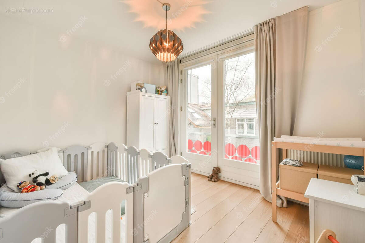 Appartement à ISSY-LES-MOULINEAUX