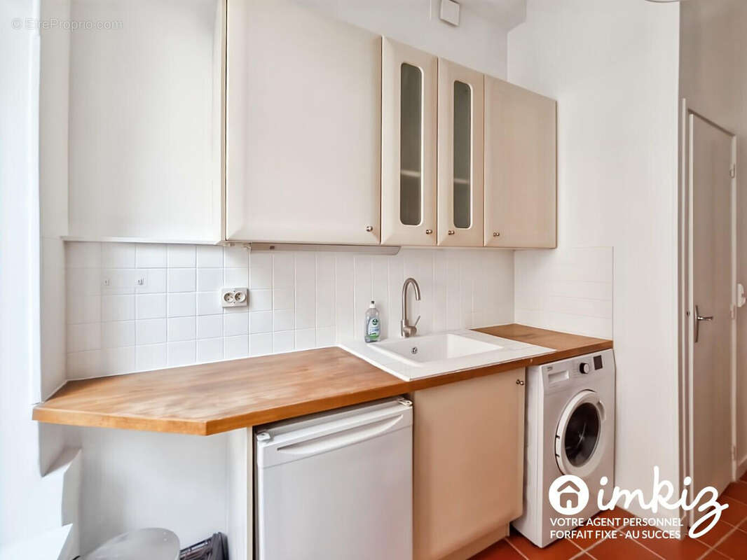 Paris 20ᵉ  Studio avec mezzanine et cour privative - photo 8