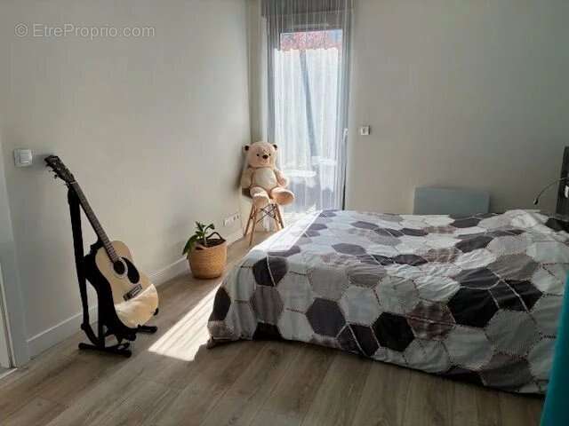Appartement à LESPINASSE