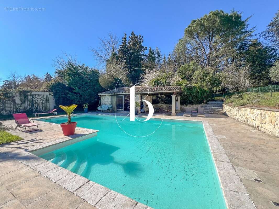 Maison à VALLON-PONT-D'ARC