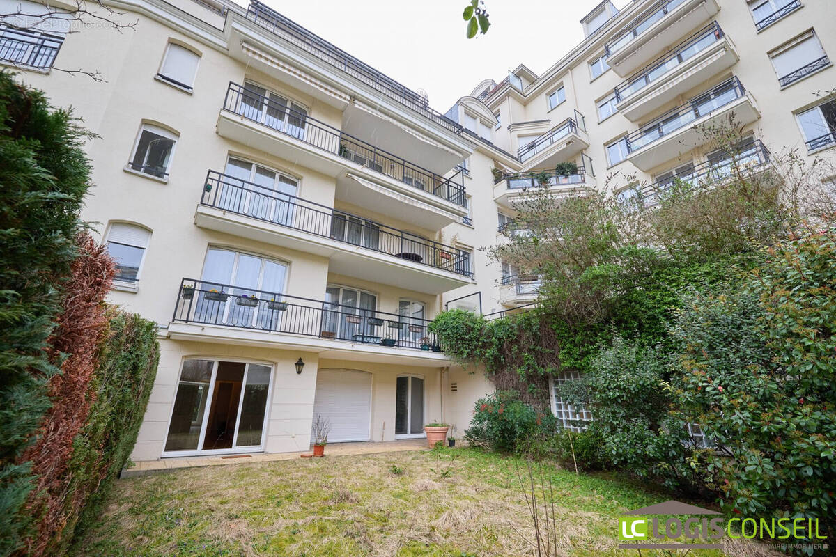 Appartement à BOURG-LA-REINE