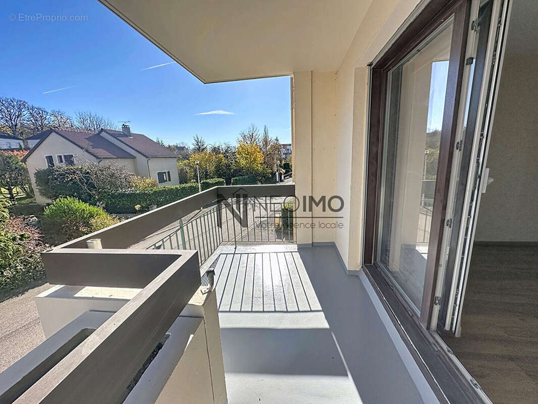 Appartement à NEUFCHATEAU