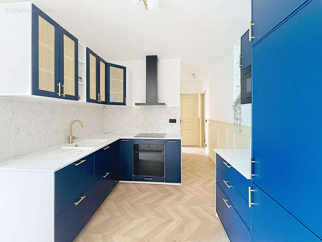 Appartement à SURESNES