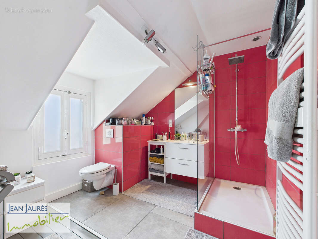 Maison à SAINTE-SAVINE