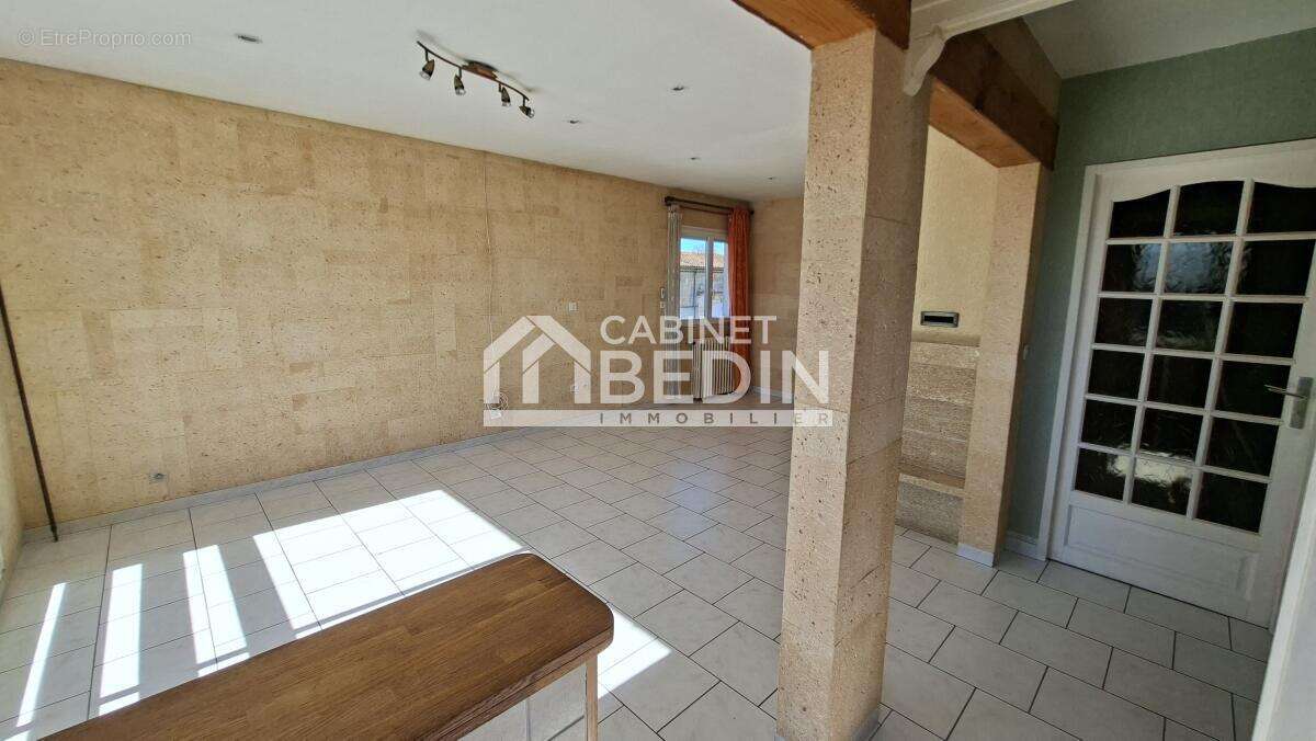 Maison à CUBZAC-LES-PONTS