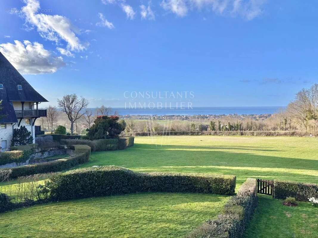 Appartement à DEAUVILLE