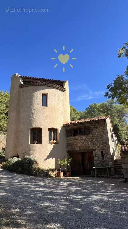 Maison à CALLAS
