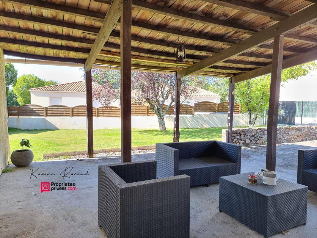 Maison à VENANSAULT